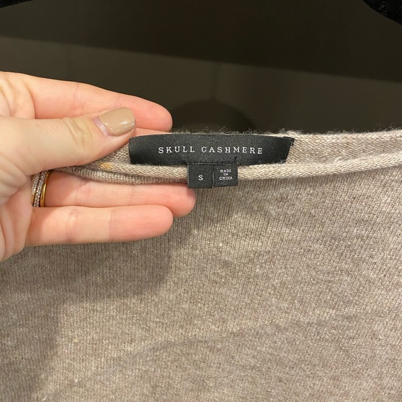 Skull Cashmere sweater! - Picture 4 of 4